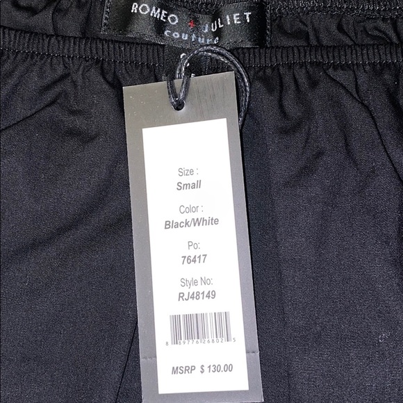 ROMEO & JULIET COUTURE Floral Embroidered Top - Picture 5 of 5